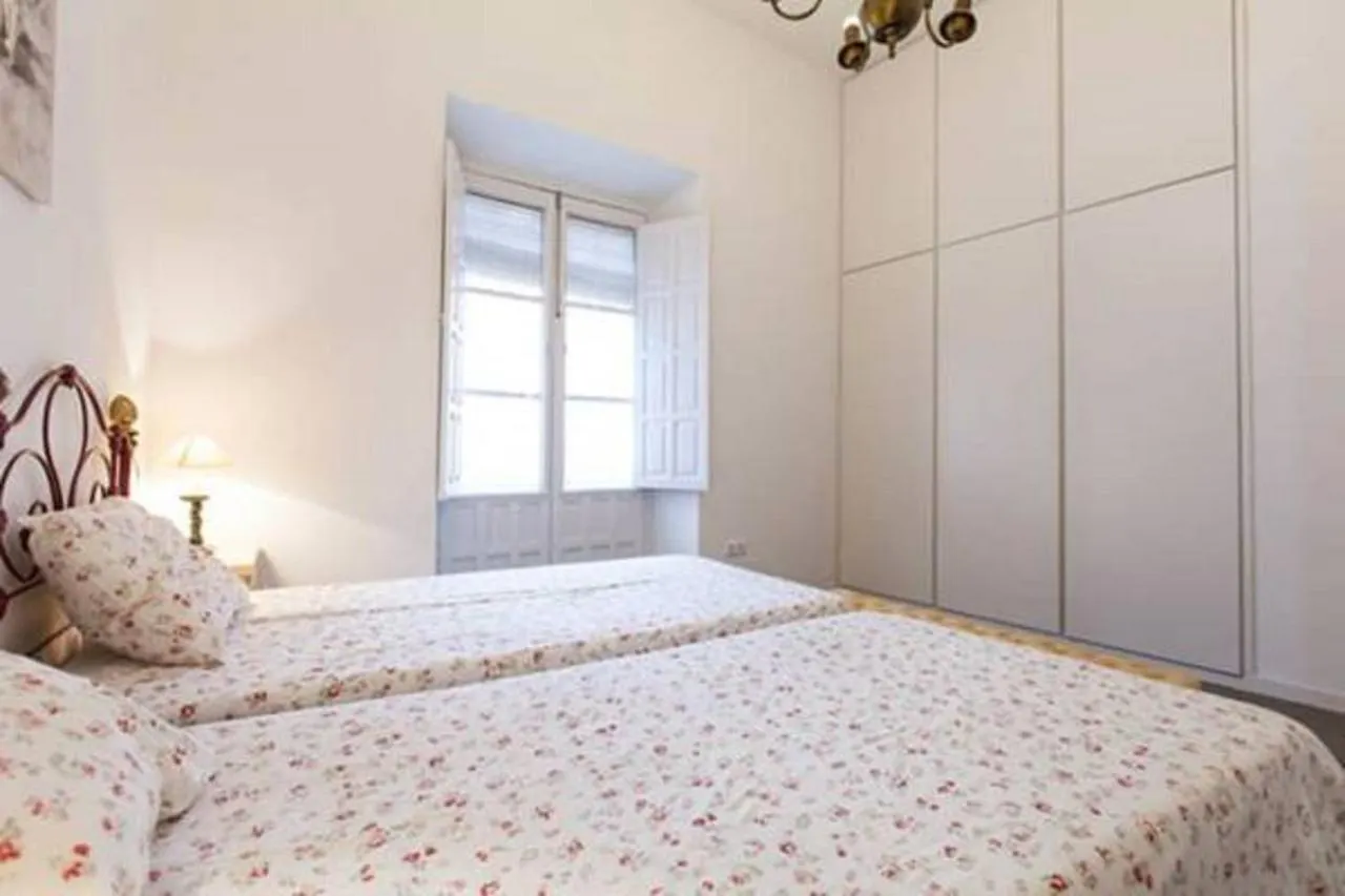 Apartamentos Rg Arenal Seville 0*,